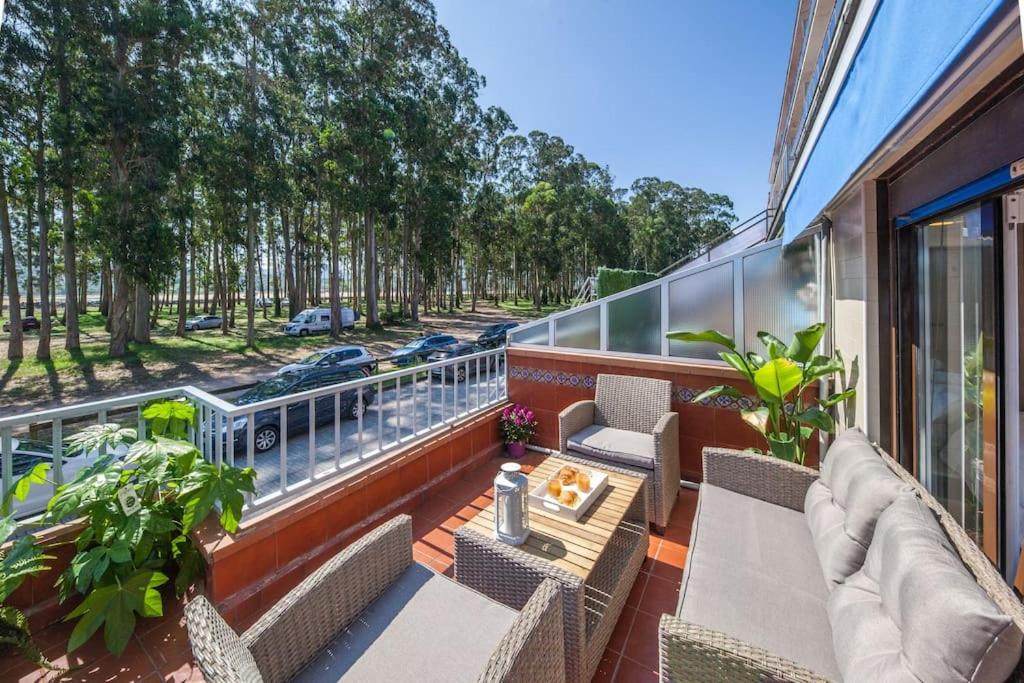 Coastal Experience in Asturias - Terrace & Views, Villaviciosa