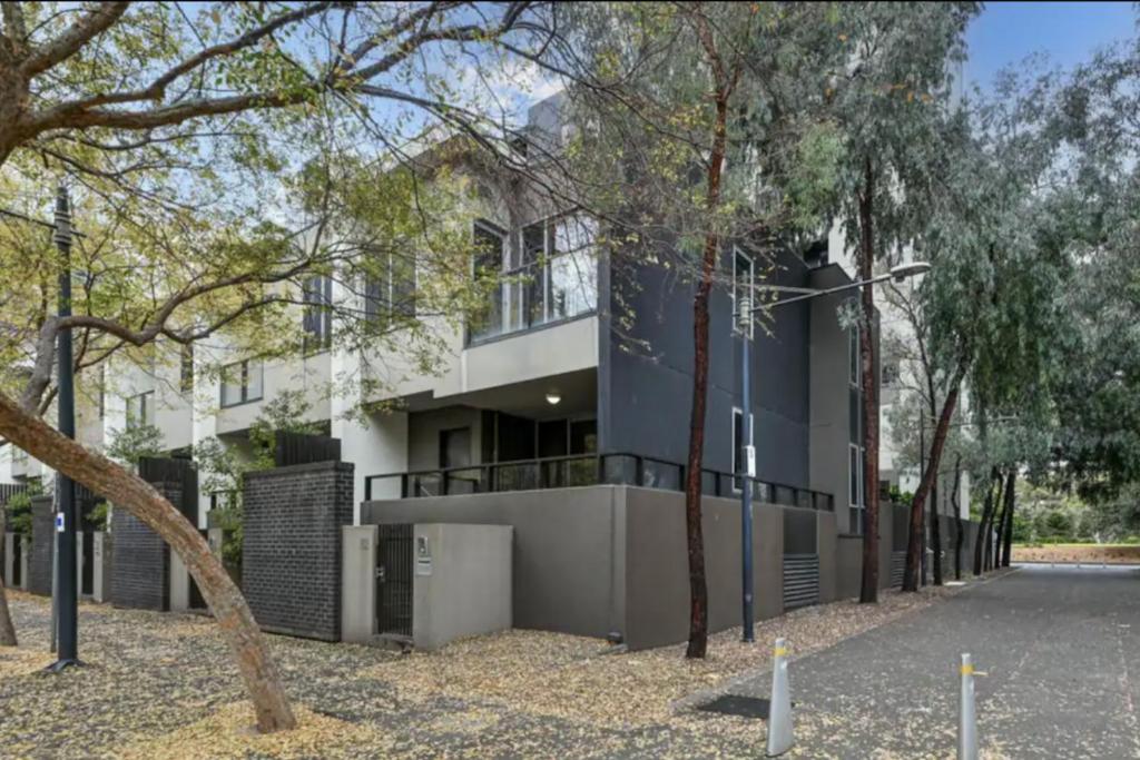 Docklands Serenity, Melbourne