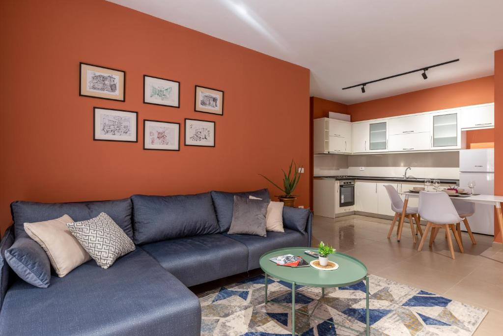 Lux Condo Apartment at Delijorgji, Tirana