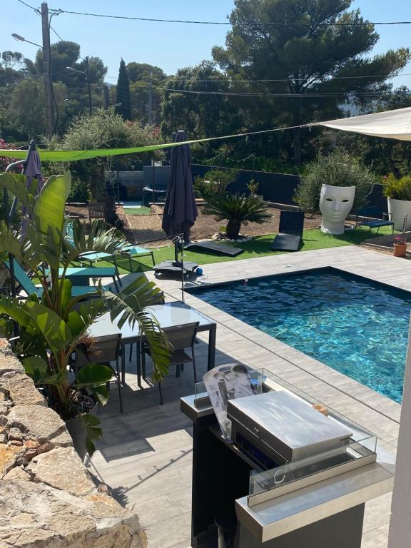Maison avec piscine - 2