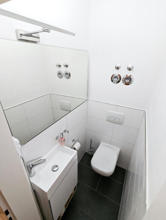 Charming, Newly & High quality equipped apartment with quiet balcony in fantastic location - Ready to move in - 5