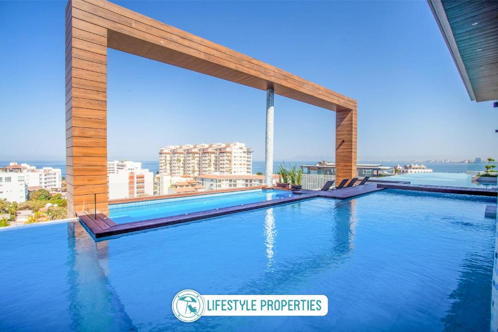 Rooftop Pool, Large Balcony, Hot Tub, Gym, Puerto Vallarta