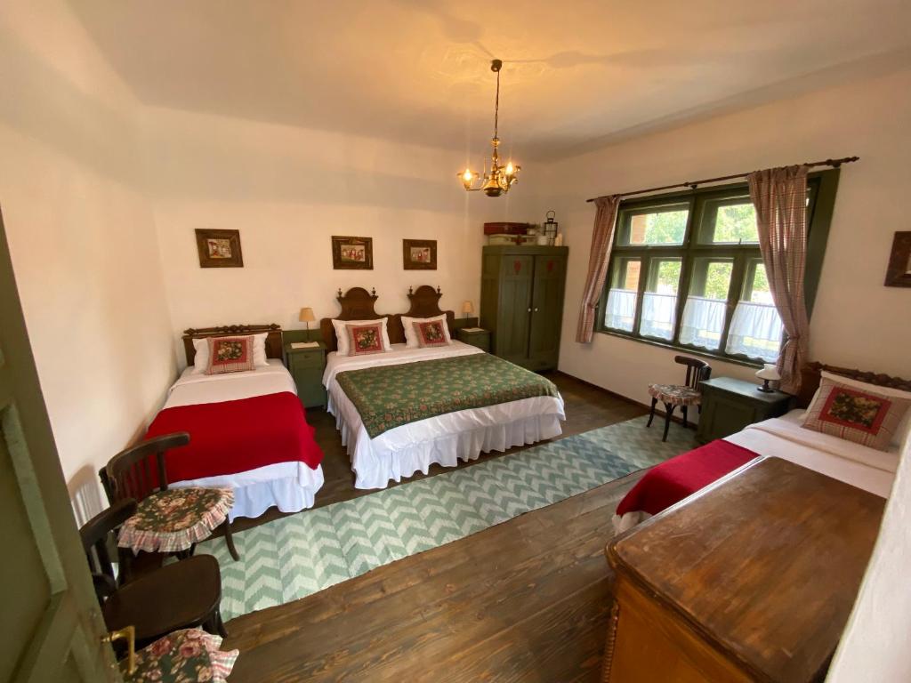 Chalupa u babičky, Salka