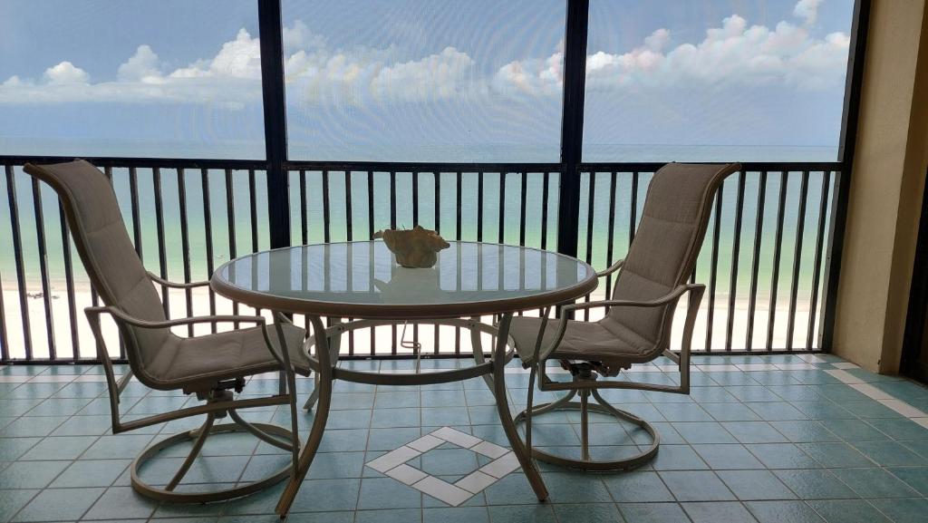 Reflections on the Gulf Indian Rocks Beach FL - 2 Week Minimum Stay, Clearwater Beach