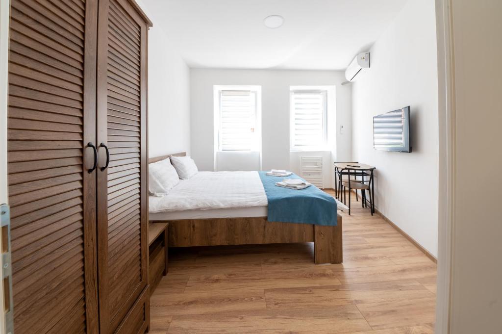 Colours Plus, Sarajevo