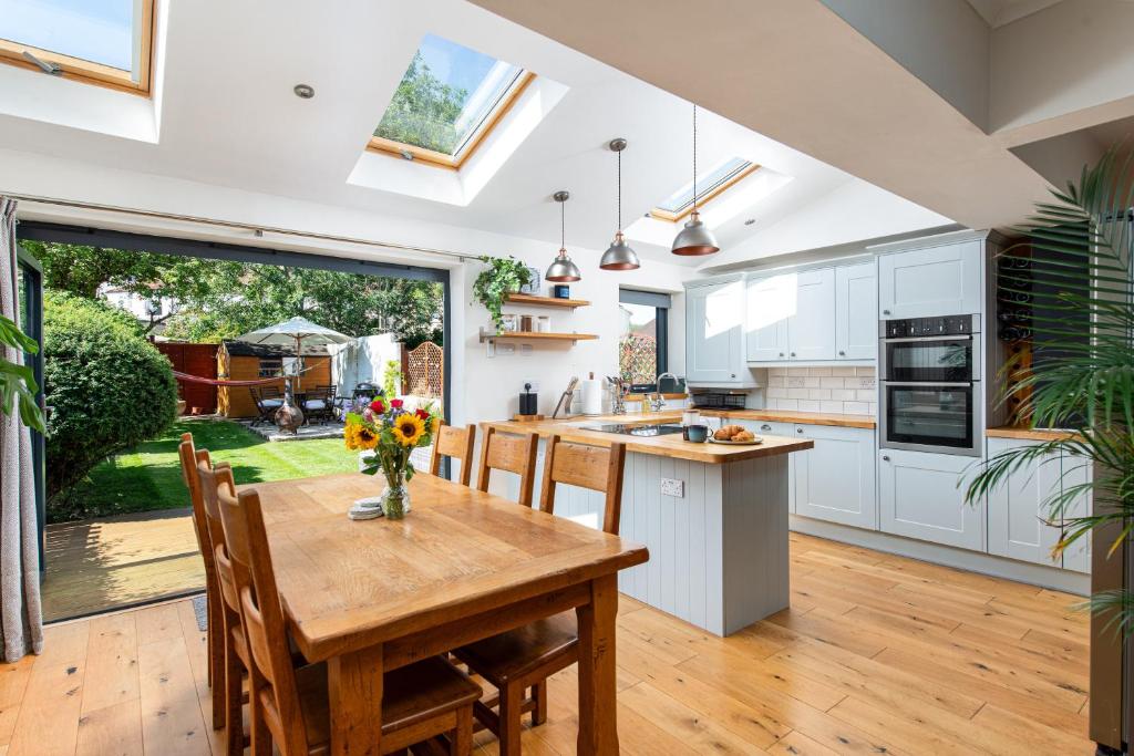 Charming Family Home with Stoves, Garden & Parking, Bristol