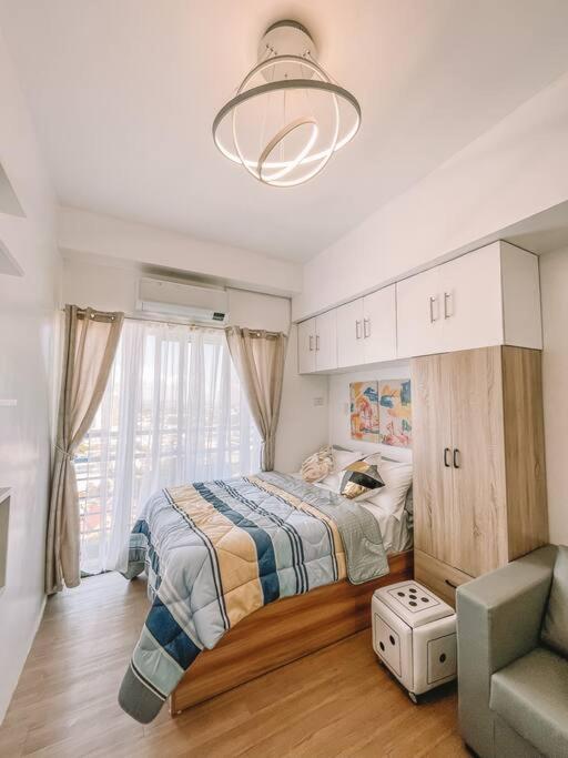 Stylish and Cozy Room at TheLoop Tower-25th Floor, Cagayan de Oro