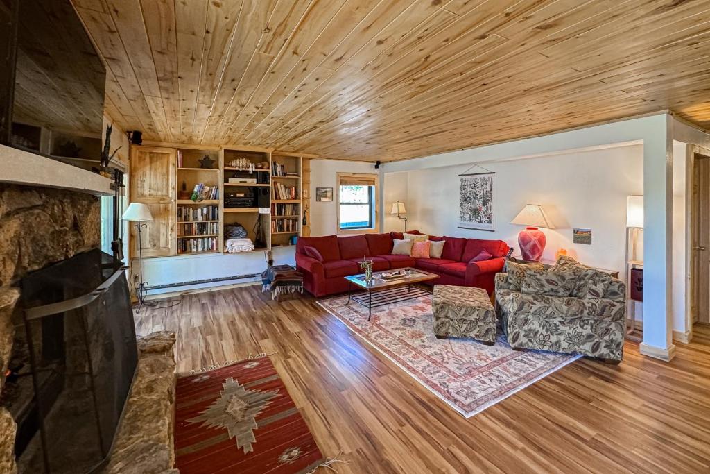 Treasury Retreat, Crested Butte