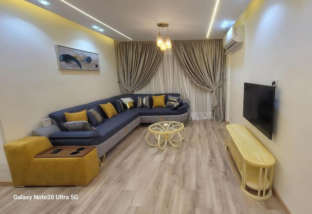 شقه مفروشه ثلاث غرف view garden madinaty, Madinaty