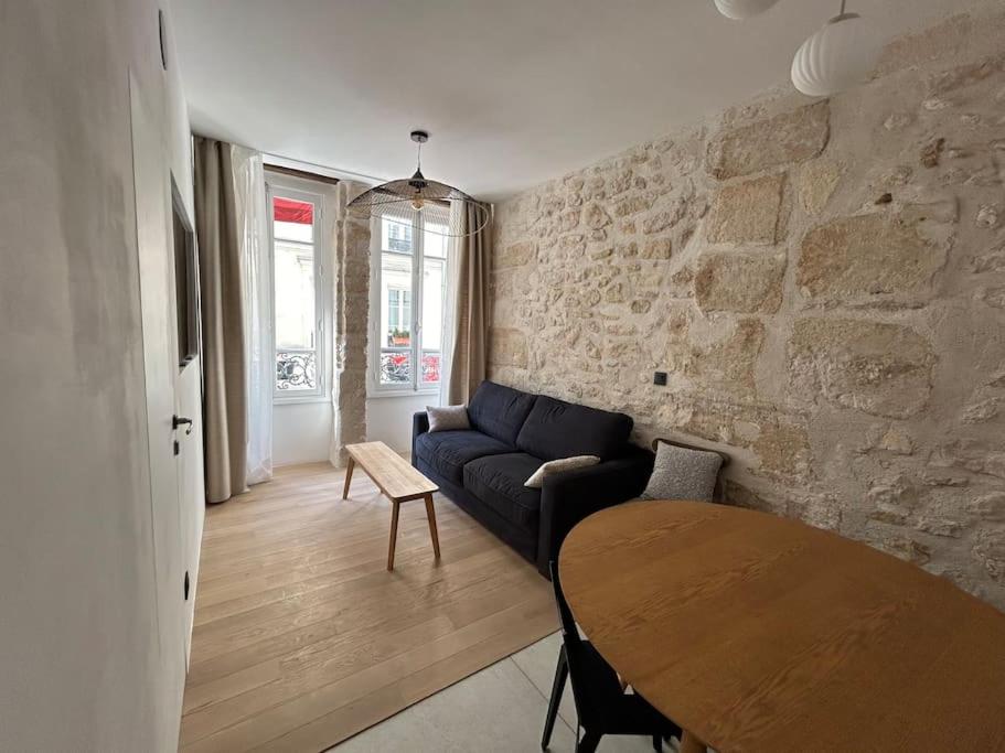 Louvre -Notre Dame 2BD, 2BATH AC - 4
