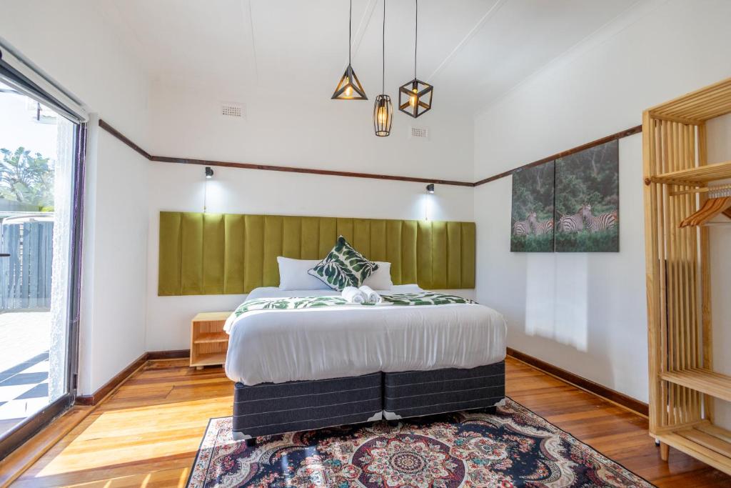 Dazzle Stay, East London