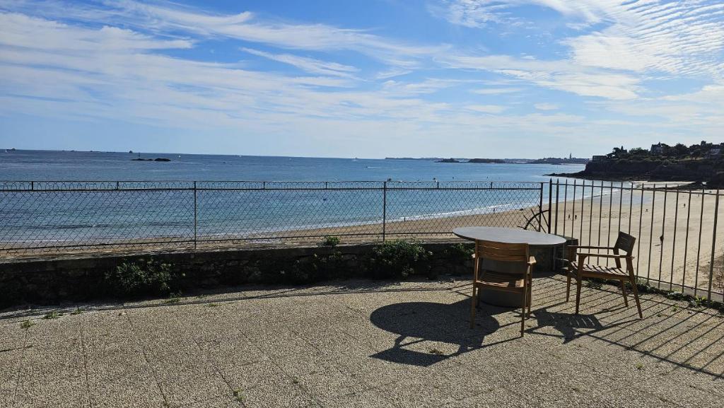 Vue pleine mer à la Perle Marine - La Terrasse - 2