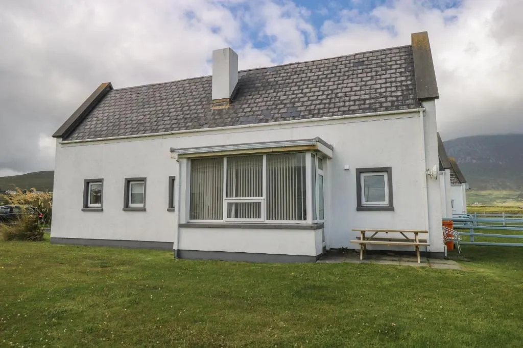 No 5 Beach Cottages, hotel in Keel