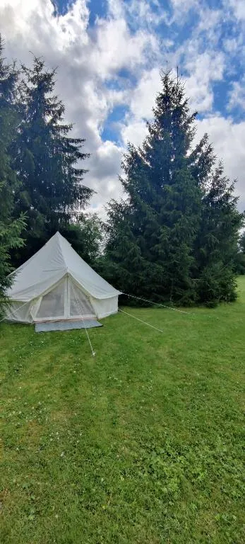Päikesekivi Keskus, hotel a Ridaküla