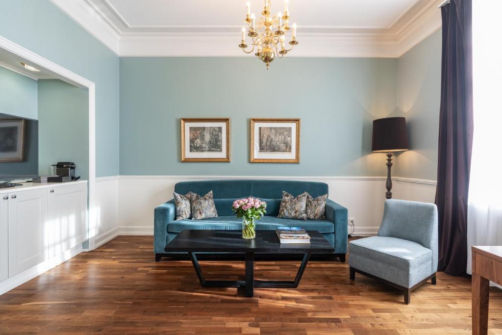 Közös társalgó / TV