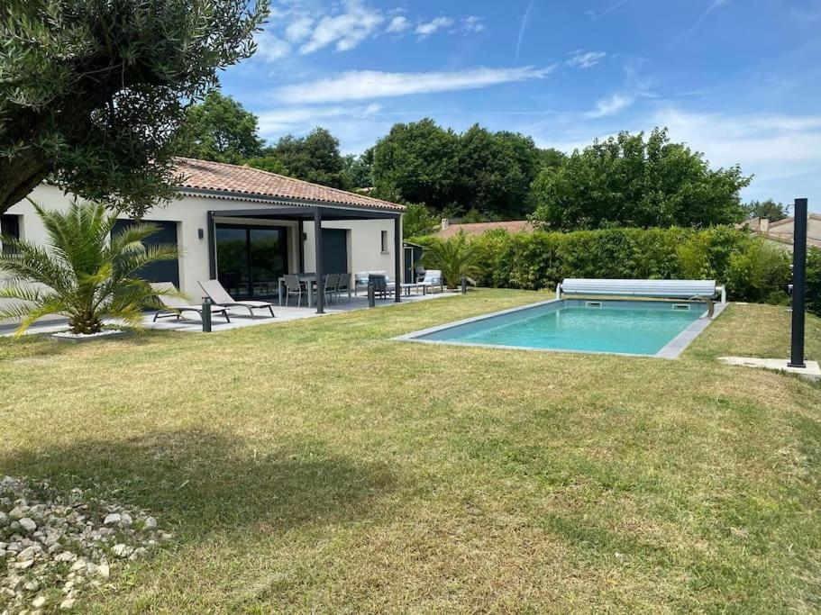 Magnifique villa avec piscine, Jacuzzi et Baignoire Balnéo - 2