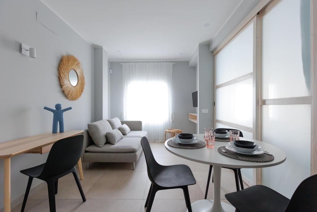 Elegant 2 Bedrooms Flat 5 minutes from the sea & free parking - 3