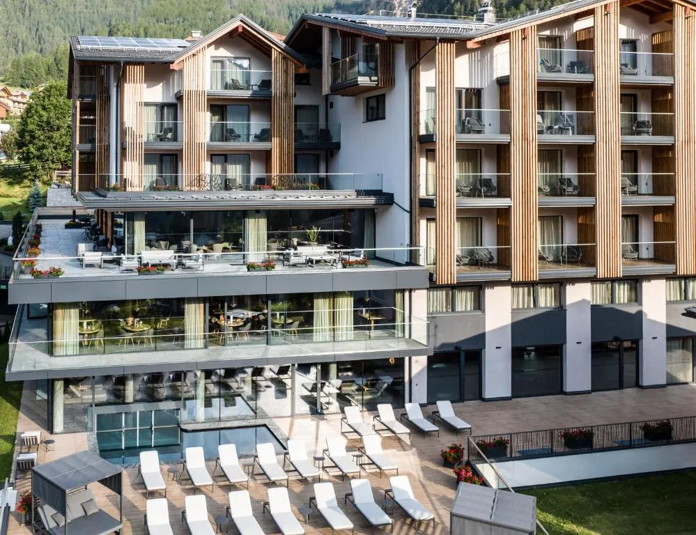 Ciampedie Luxury Alpine Spa Hotel, hotel in Vigo di Fassa