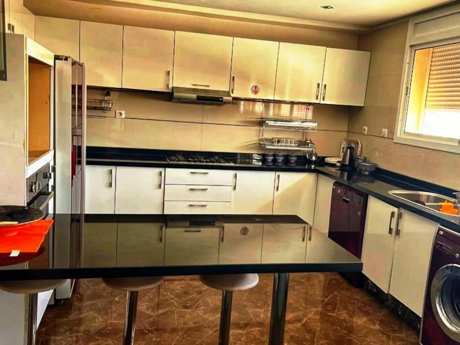 Superbe Appartement à Agadir, Agádir