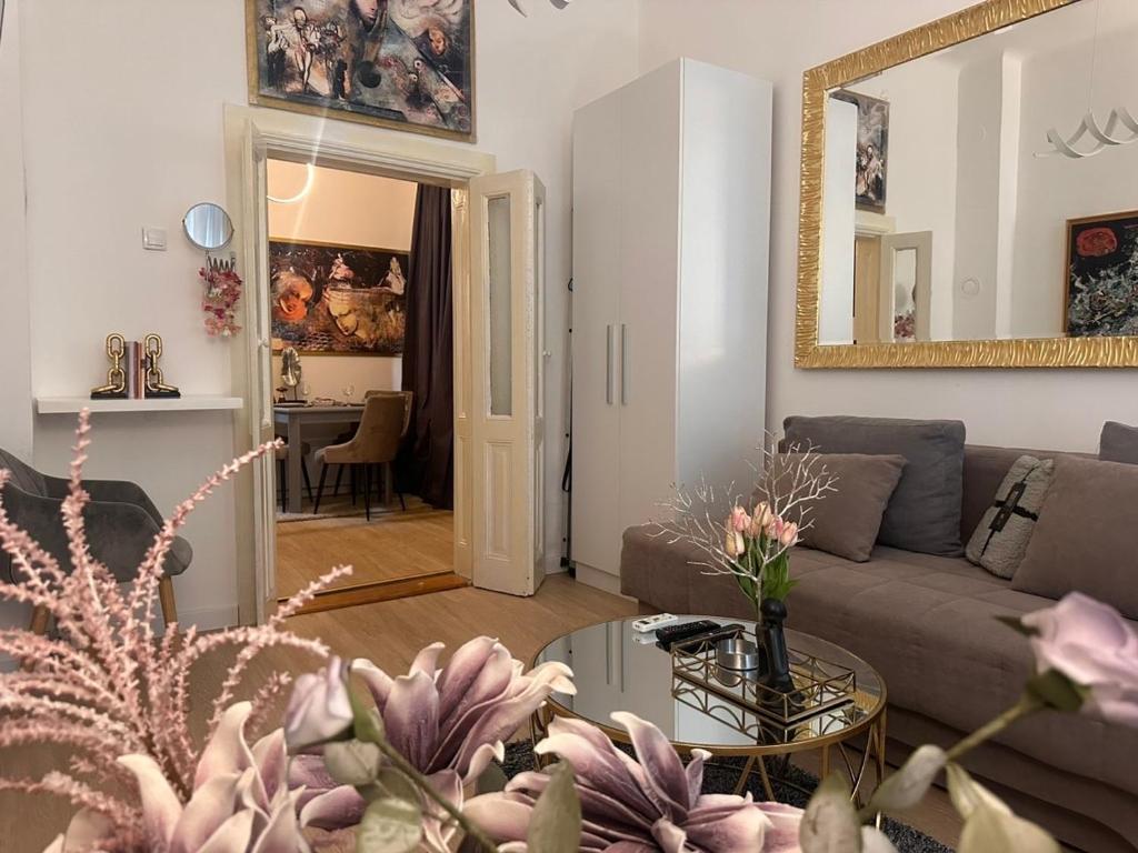 City Line Apartment Belgrade - 2