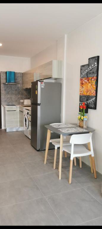 Super View, Pattaya South