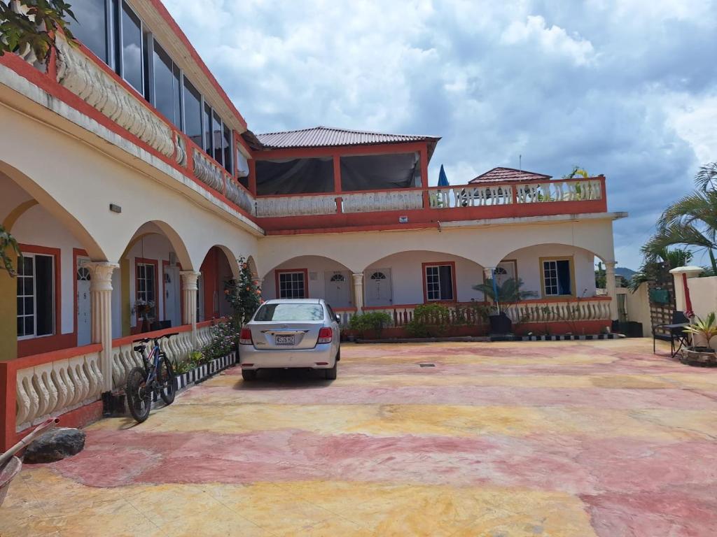 TSG sys Palace, Spring Garden