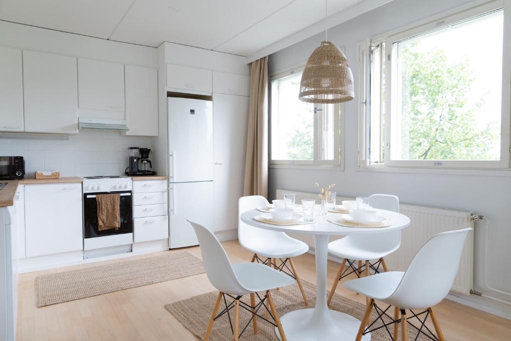 Stylish 66m2 apartment with private sauna and balcony, Helsinky