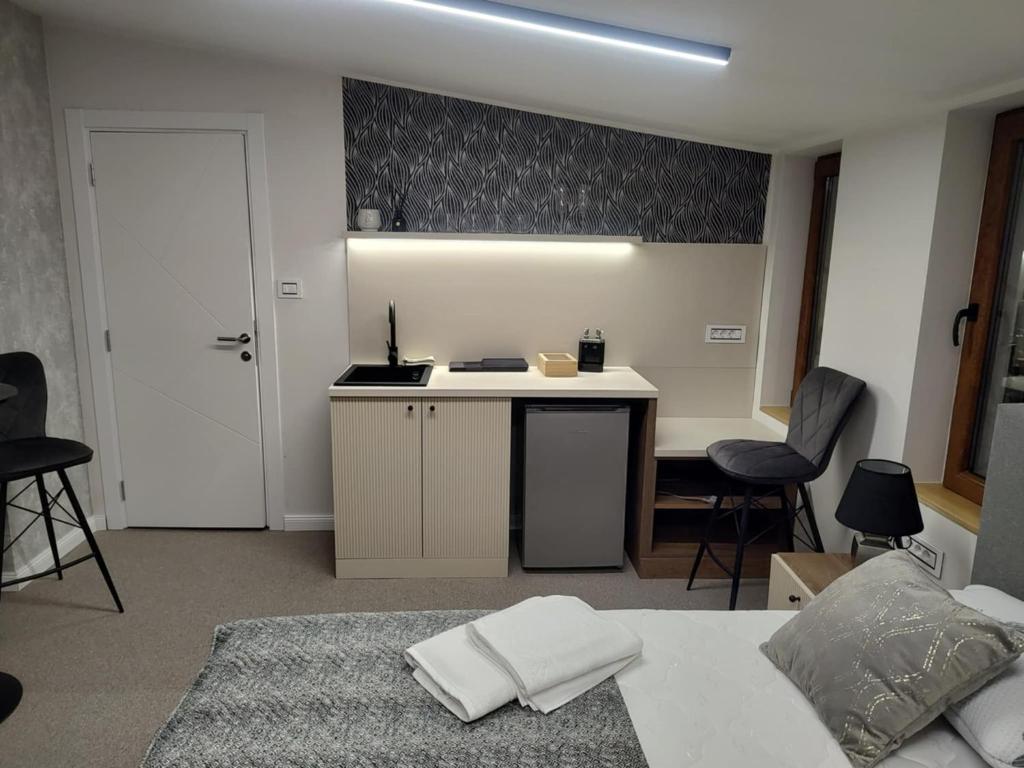 Face 3 Center SUBOTICA - 5