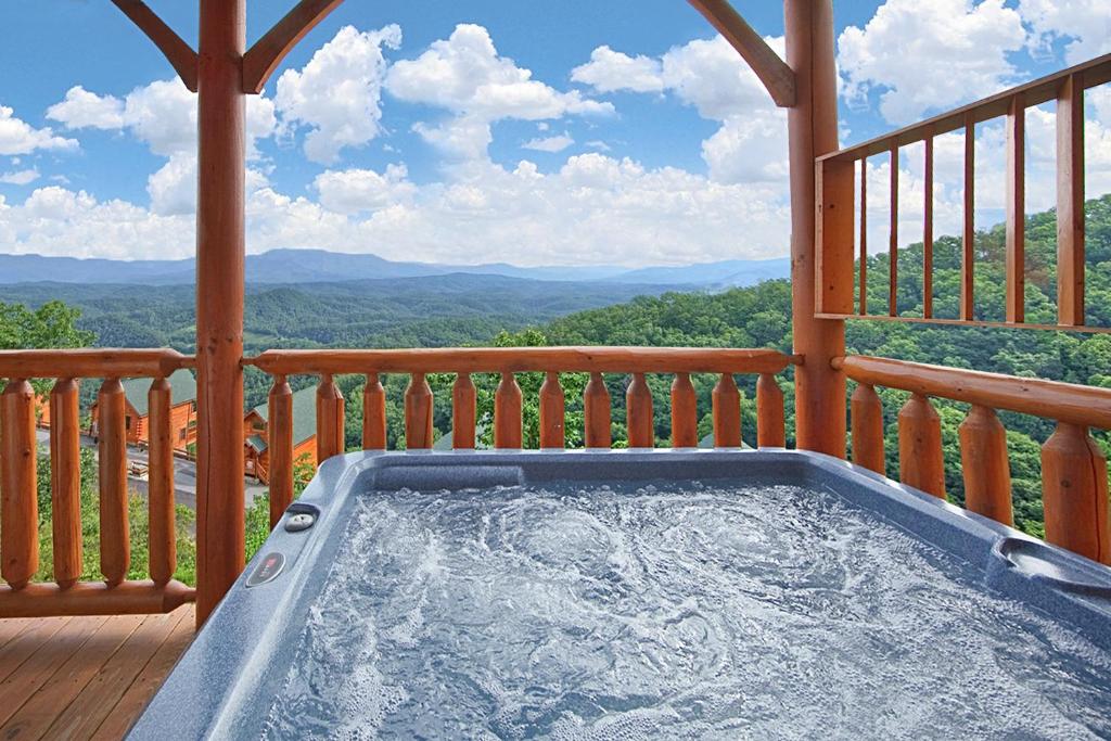 Above the Clouds (#75) Holiday home, Sevierville