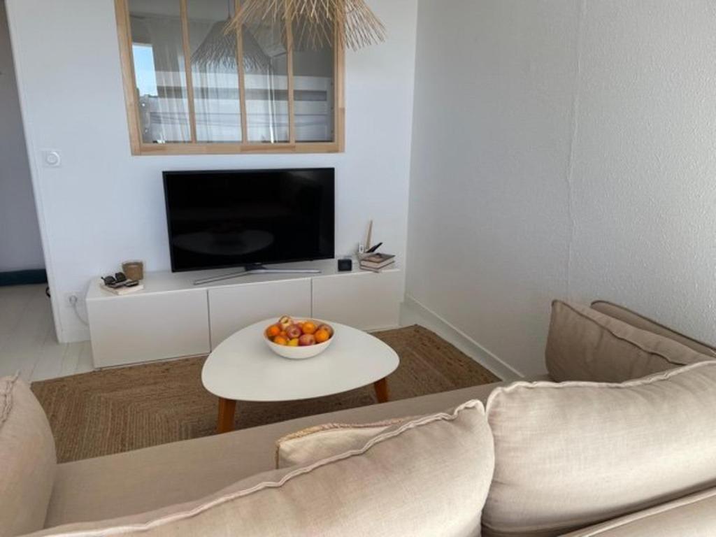 Appartement rénové avec climatisation, terrasse et parking privé - FR-1-731-96 - 4