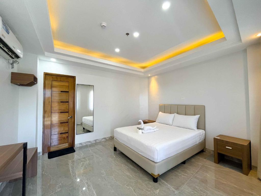 Superior Queen Room Start from per night ₱9,374