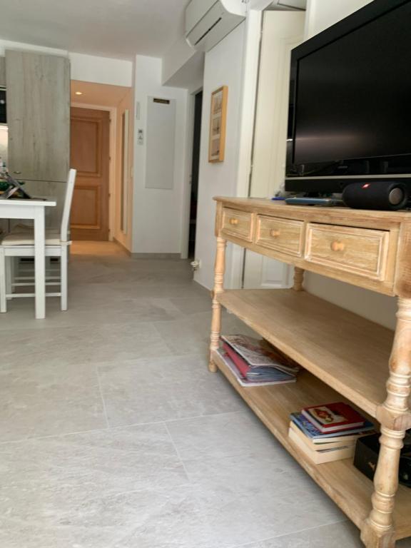 Les Lavandiers appartement rénové totale avec climatisation - 2