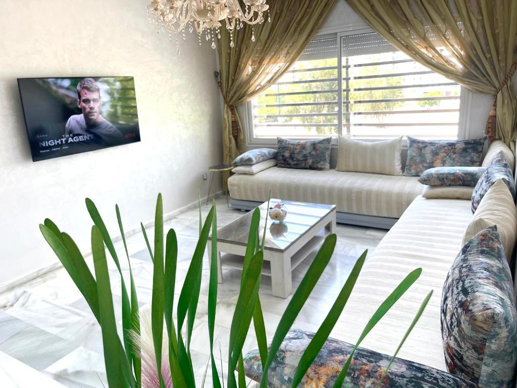 Luxueux Appartement Parc Champs de Cours avec Wifi Fibre 200 Mo, Fès