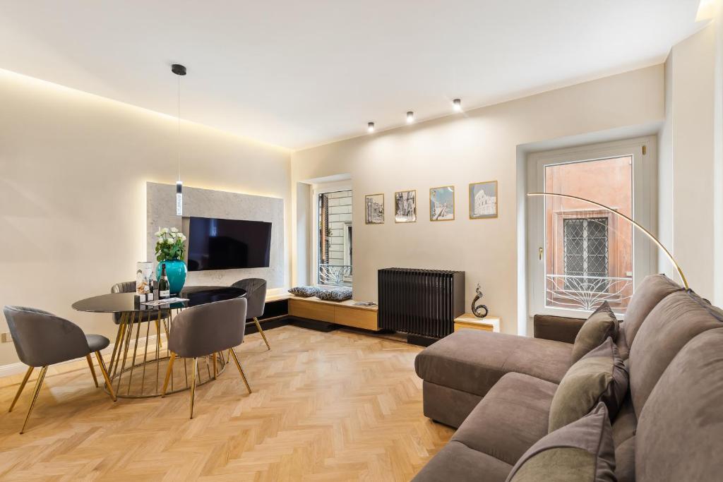 Spanish Steps Modern Gem - 4