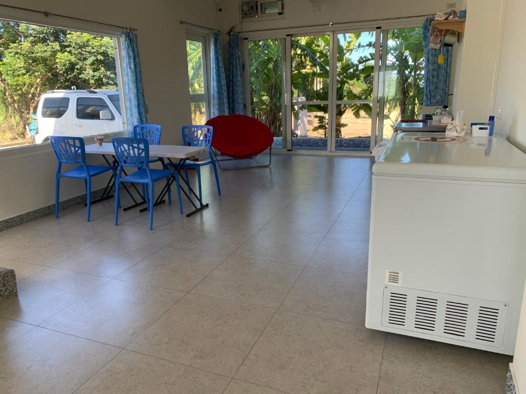 春夏秋冬海景民宿Ocean View Motel