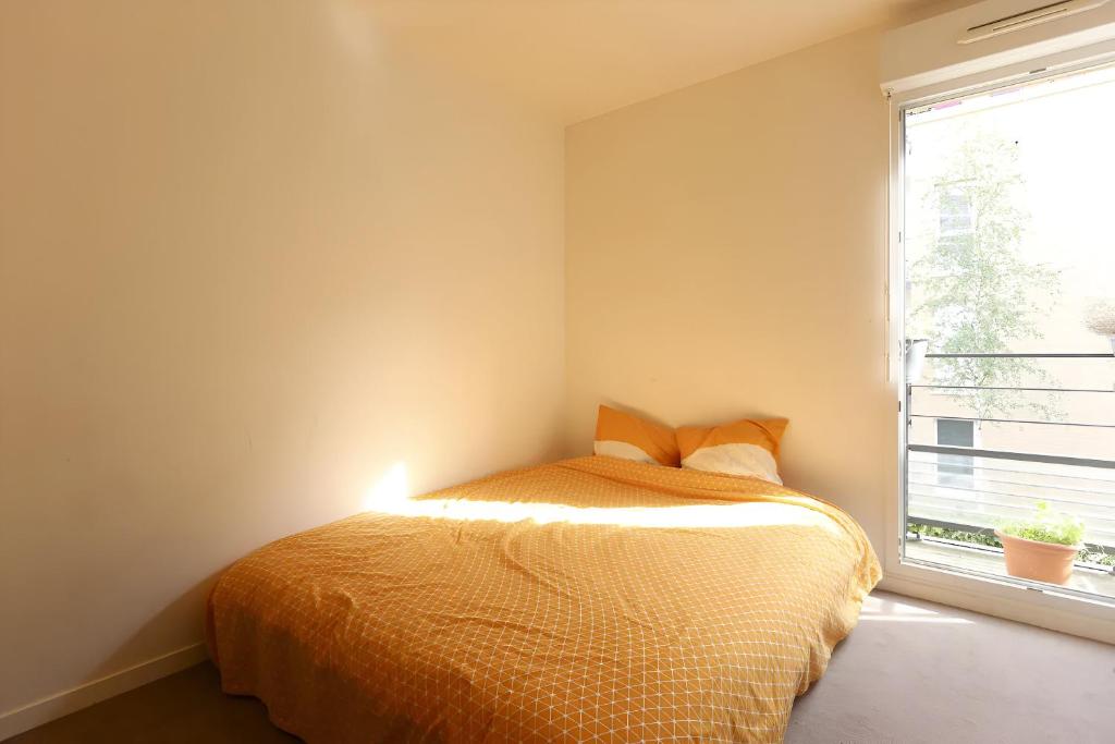 Private room in shared house, Saint-Ouen