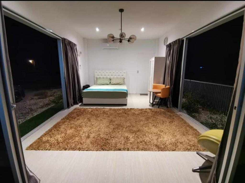 Jeram Pantai Remis Studio, Jeram