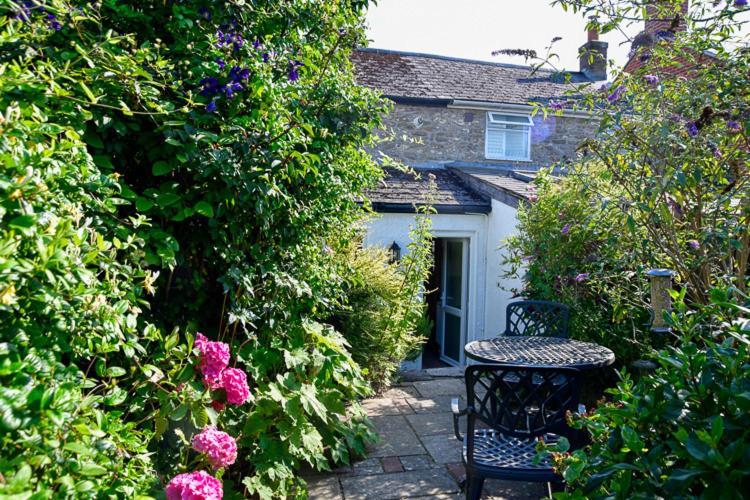 Cosy Cottage, Central Bridport photo 4