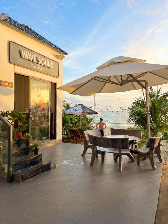 Wave Sound Beach House