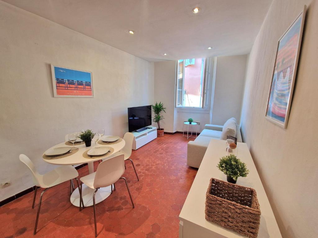 Sublime appartement 4P classé dans le Vieux-Nice - 2