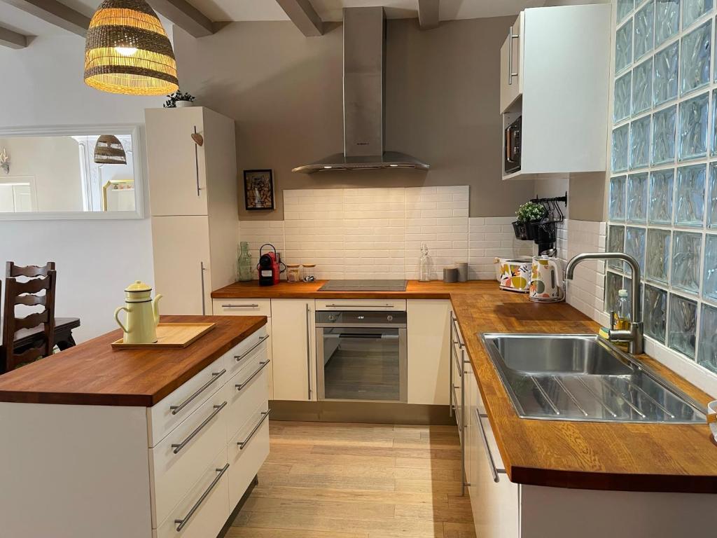 Maison Gabriel - Logement charmant au cœur de la Cité Médiévale - T3 75m2 - 2