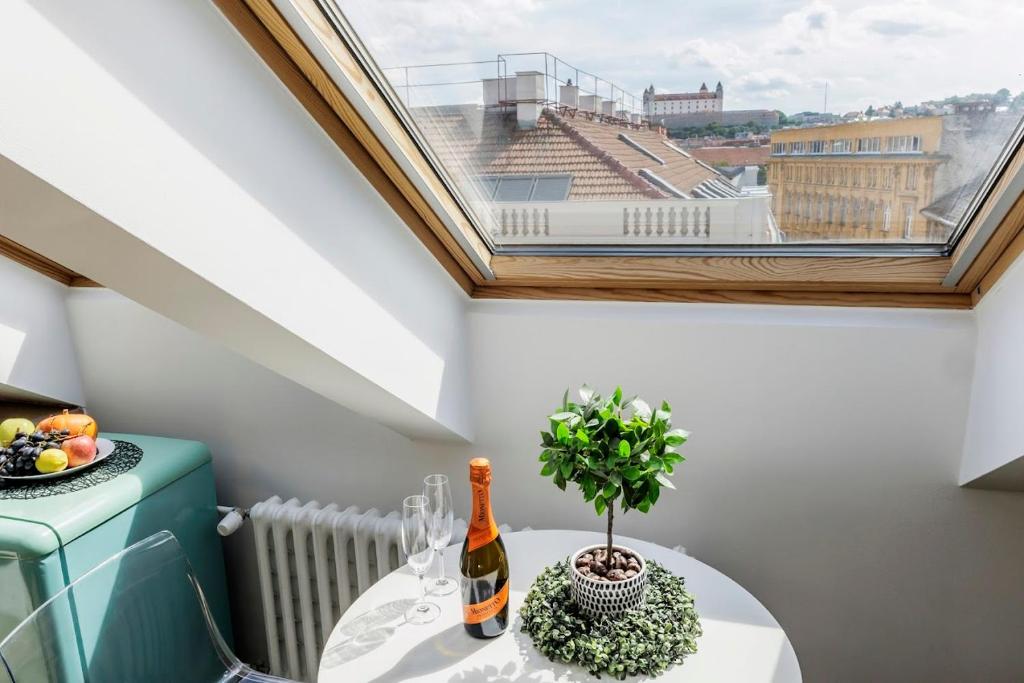 Queen Flat in Old Town with Castle view 전경