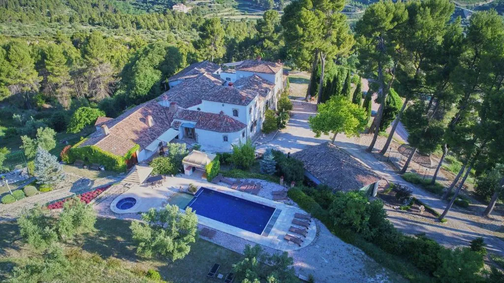 Eco Hotel con encanto Masía la Mota B&B，位于阿尔科伊的酒店