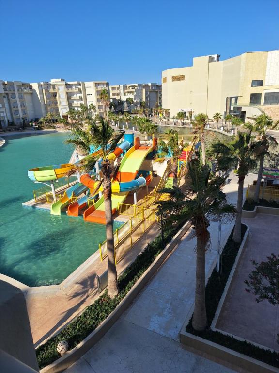 Folla monastir, Monastir