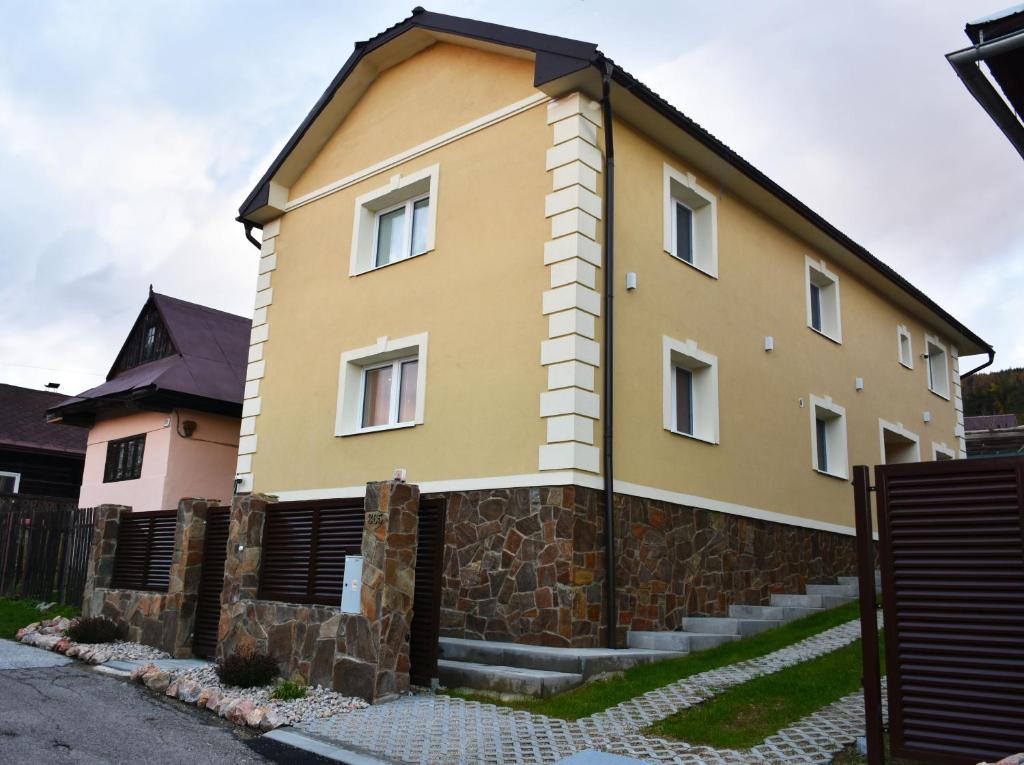 Vila Šumiac, Šumiac