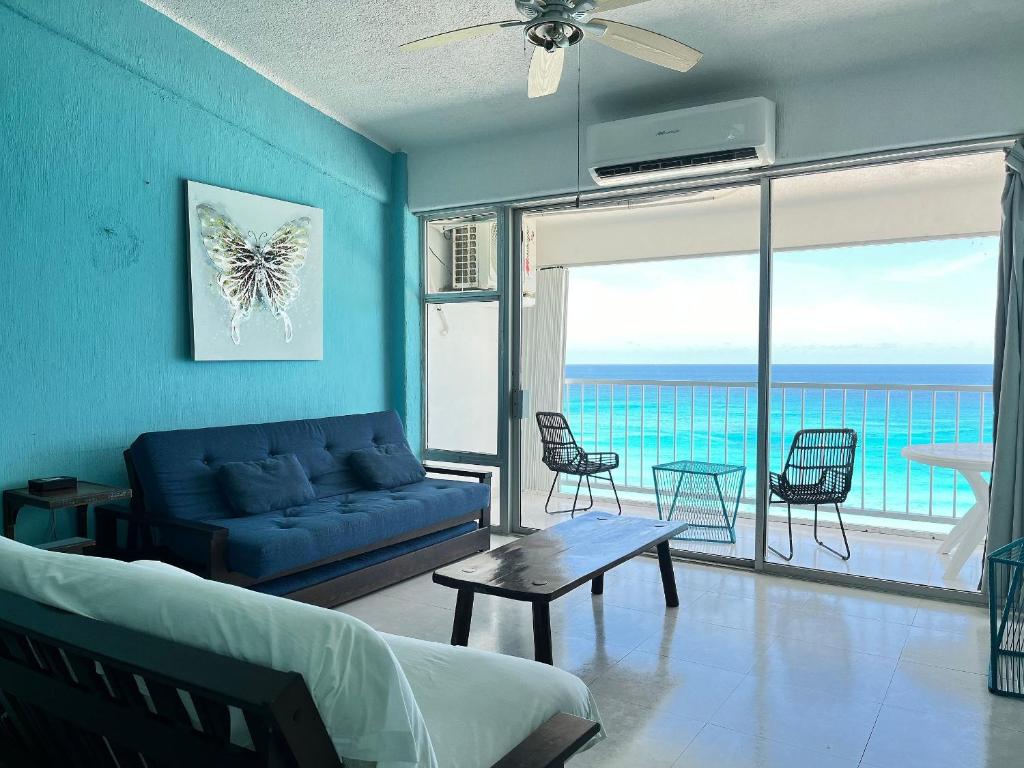 Beautiful Beach Front Pent House in Cancun!!! - 2