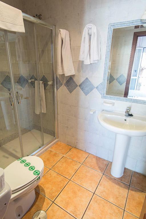 Hostal Marissal by Dorobe — Hotel rooms in Nerja, Andalusia