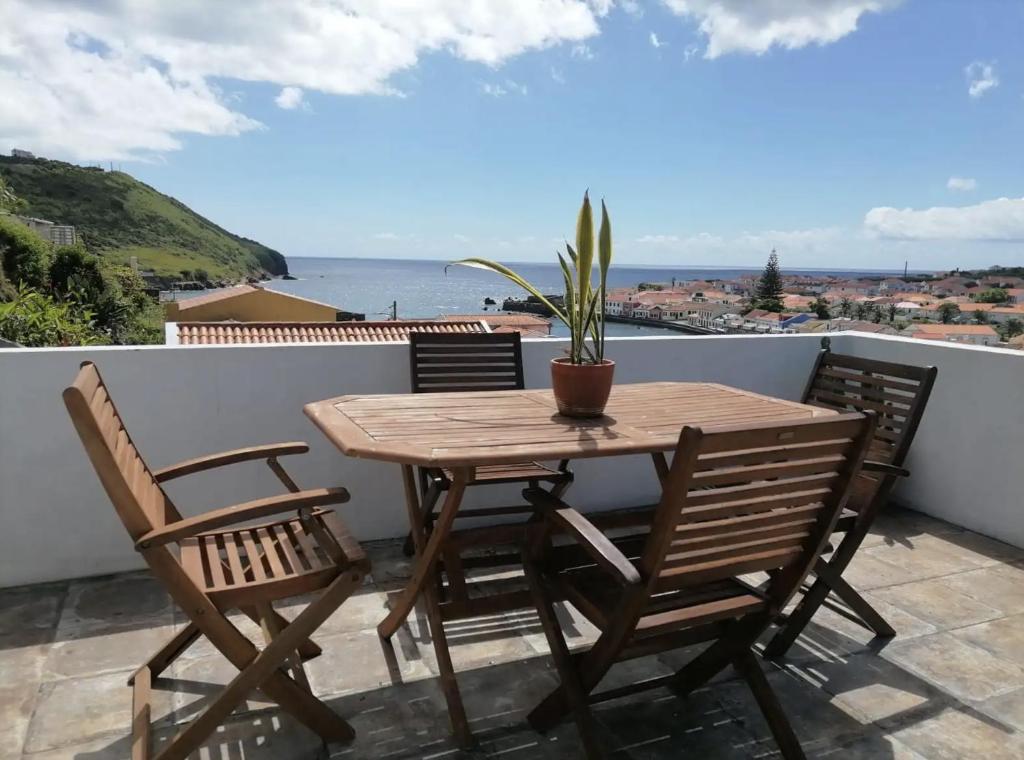 Casa Monte Queimado, Horta