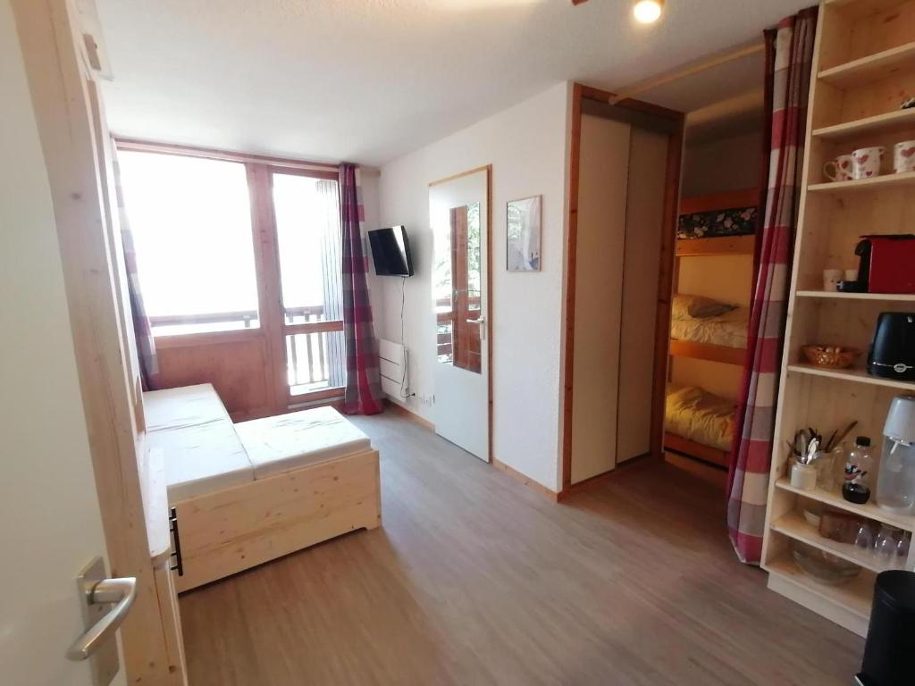 Appartement rénové en pleine montagne avec accès direct aux pistes - FR-1-181-2829 - 2