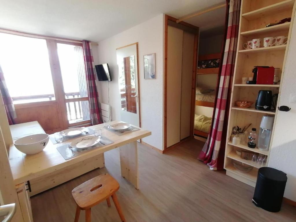 Appartement rénové en pleine montagne avec accès direct aux pistes - FR-1-181-2829 - 4